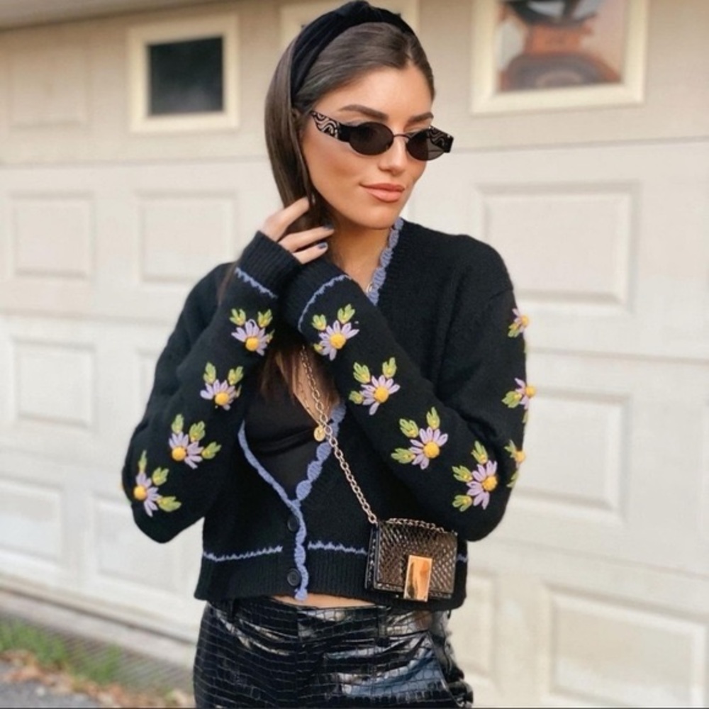 Zara cropped cardigan with embroidered flowers